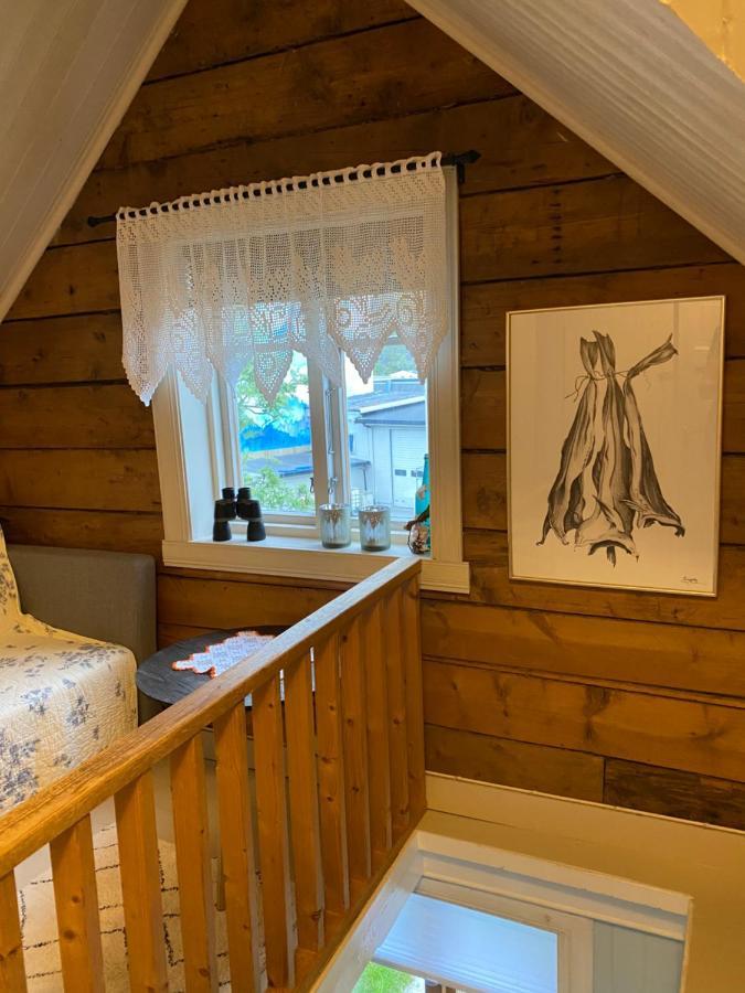 Nordlandshuset "Lottebakken", Ballstad In Lofoten Luaran gambar