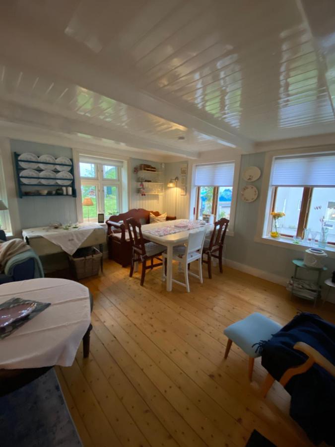 Nordlandshuset "Lottebakken", Ballstad In Lofoten Luaran gambar