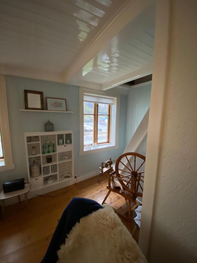 Nordlandshuset "Lottebakken", Ballstad In Lofoten Luaran gambar