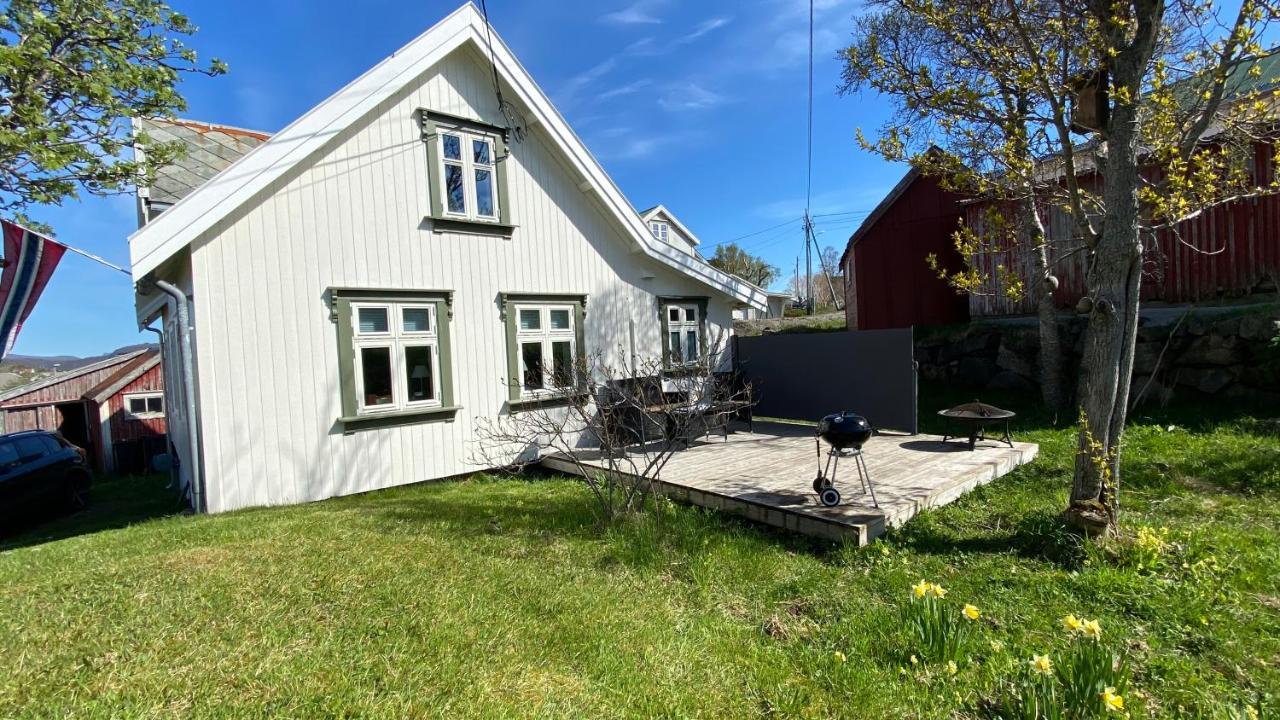Nordlandshuset "Lottebakken", Ballstad In Lofoten Luaran gambar